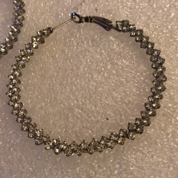 Crystal hoops earring - Picture 2 of 4